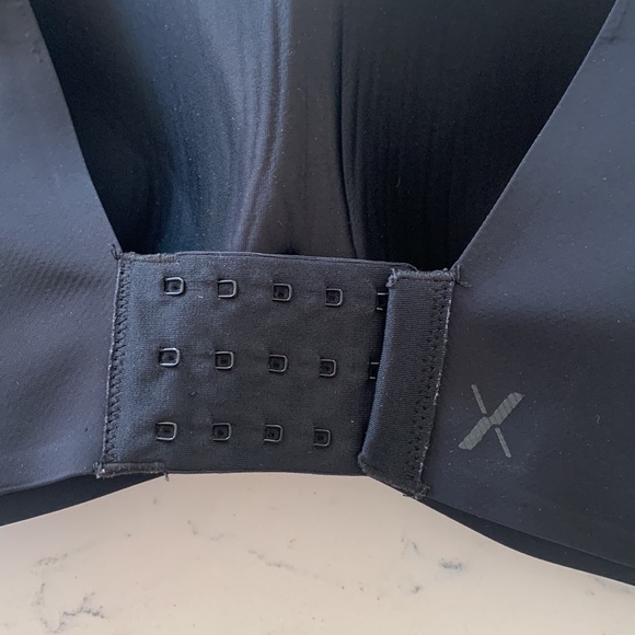 knix Catalyst Sports Bra Adjustable Wire Free Black Sz6+ - Picture 6 of 8
